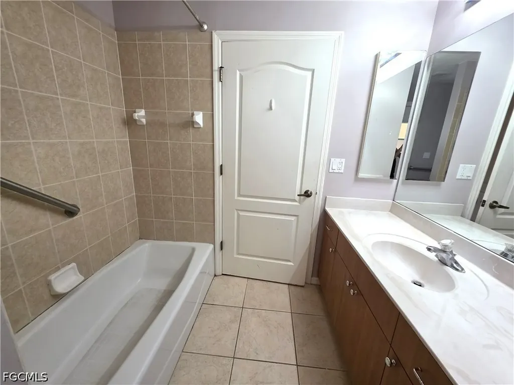 4614 SW 9th Place Cape Coral FL 33914