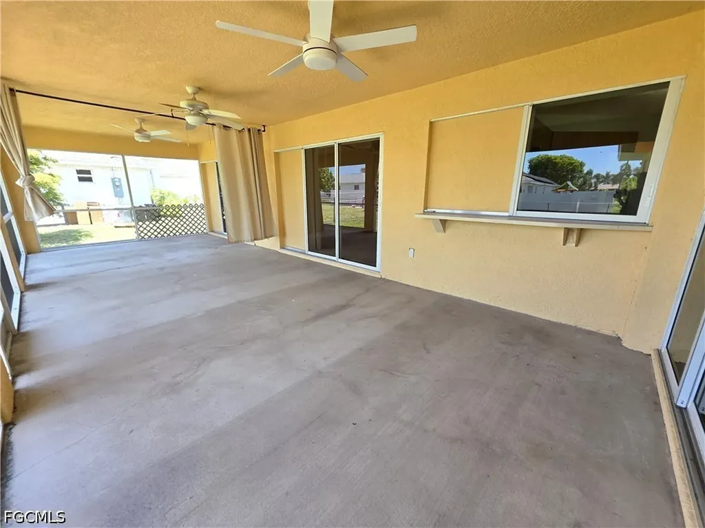 4614 SW 9th Place Cape Coral FL 33914