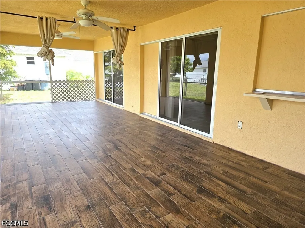 4614 SW 9th Place Cape Coral FL 33914