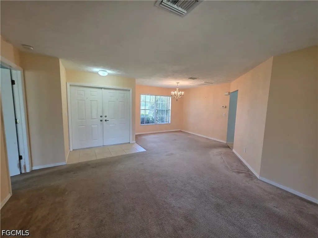 4614 SW 9th Place Cape Coral FL 33914