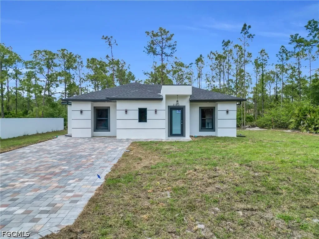 1503 E 15th Street Lehigh Acres FL 33972