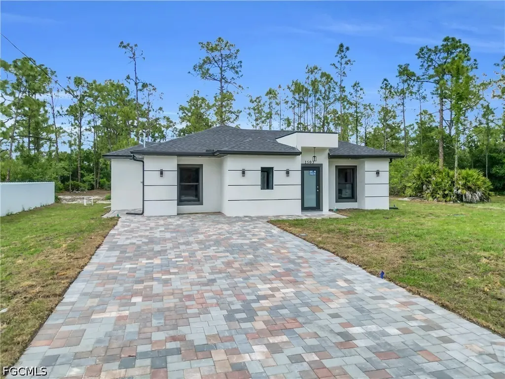 1503 E 15th Street Lehigh Acres FL 33972