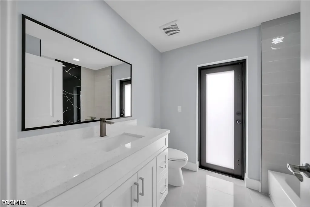 2806 Vera Avenue S Lehigh Acres FL 33976