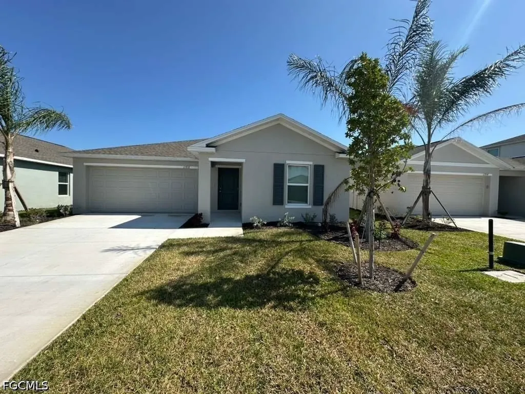 11918 Savanna Lakes Boulevard Lehigh Acres FL 33974