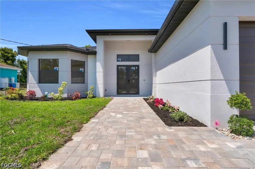 4316 6th Street W Lehigh Acres FL 33971