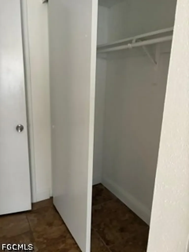2855 Winkler Avenue Fort Myers FL 33916