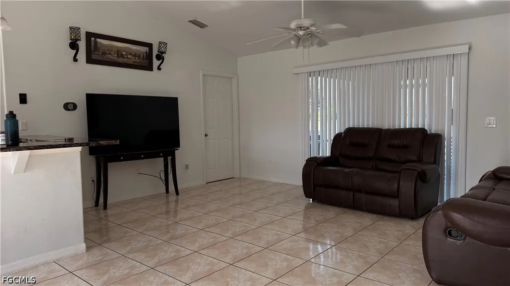 21 SW 24th Place Cape Coral FL 33991