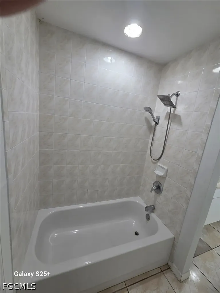 21 SW 24th Place Cape Coral FL 33991