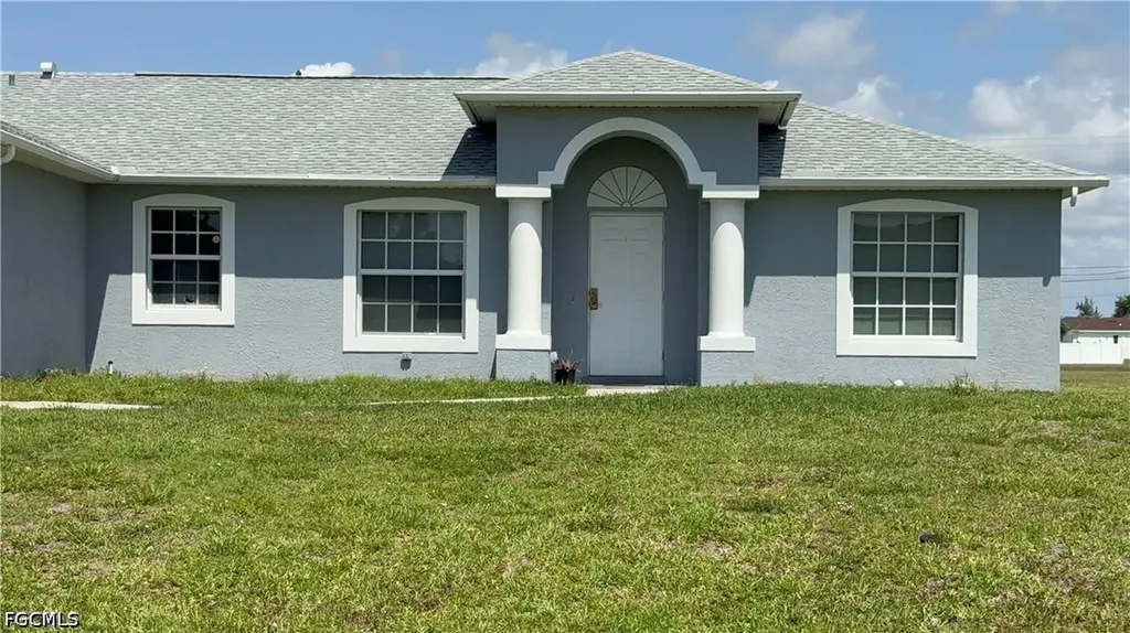 21 SW 24th Place Cape Coral FL 33991