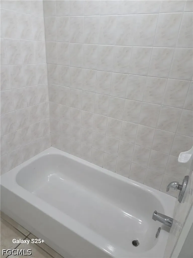 21 SW 24th Place Cape Coral FL 33991