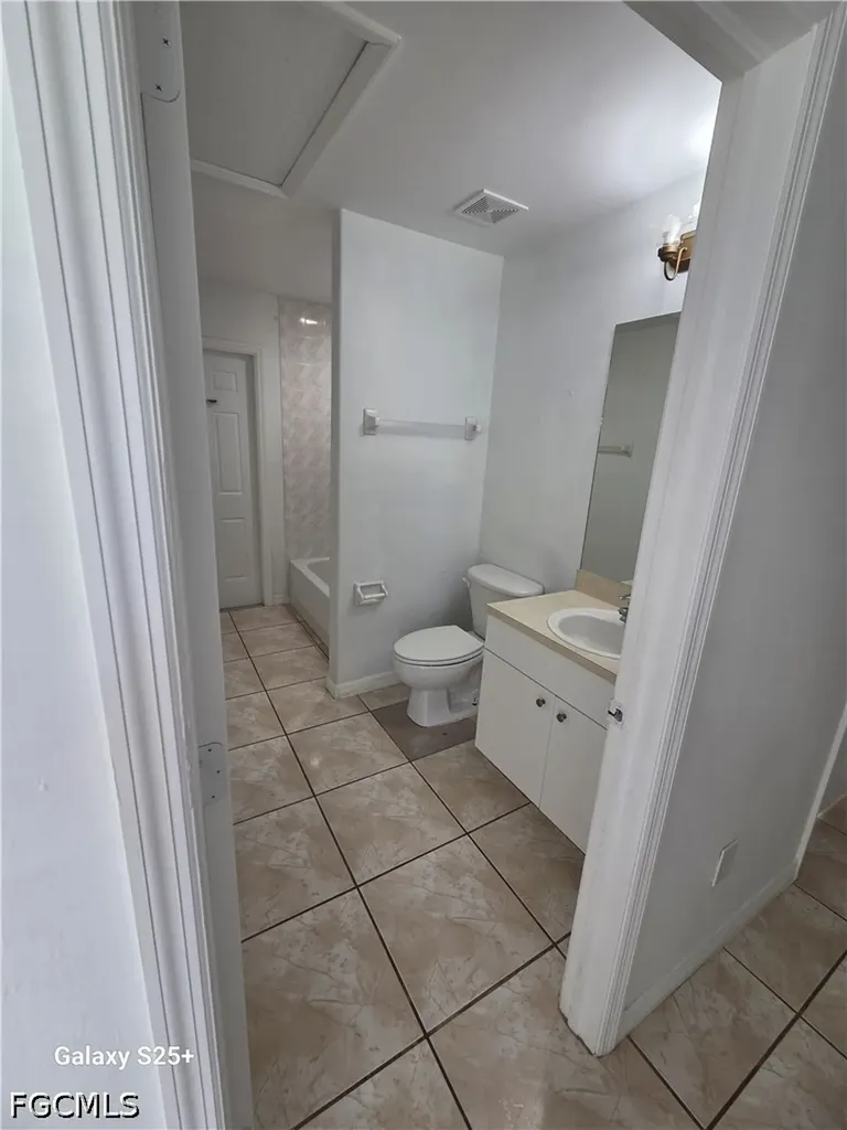 21 SW 24th Place Cape Coral FL 33991