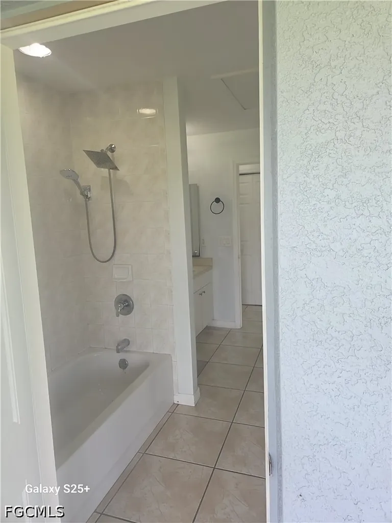21 SW 24th Place Cape Coral FL 33991