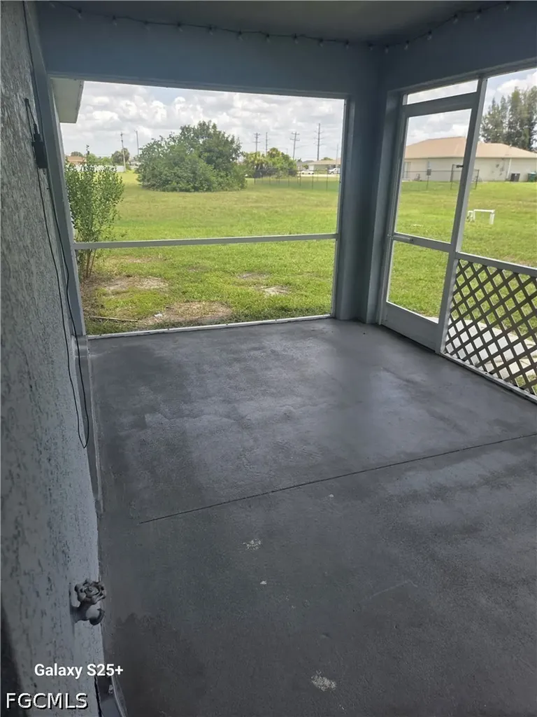 21 SW 24th Place Cape Coral FL 33991