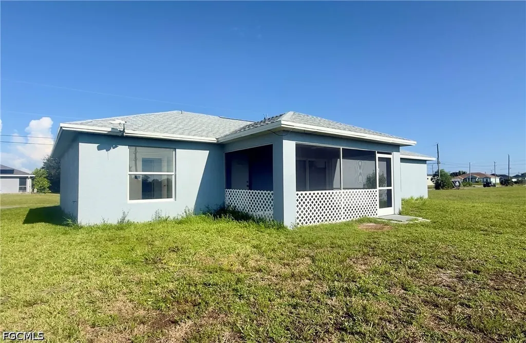 21 SW 24th Place Cape Coral FL 33991