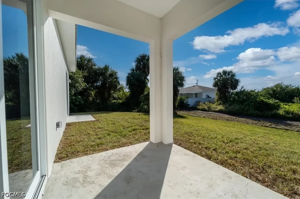 510 Kingsbury Lane Lehigh Acres FL 33974