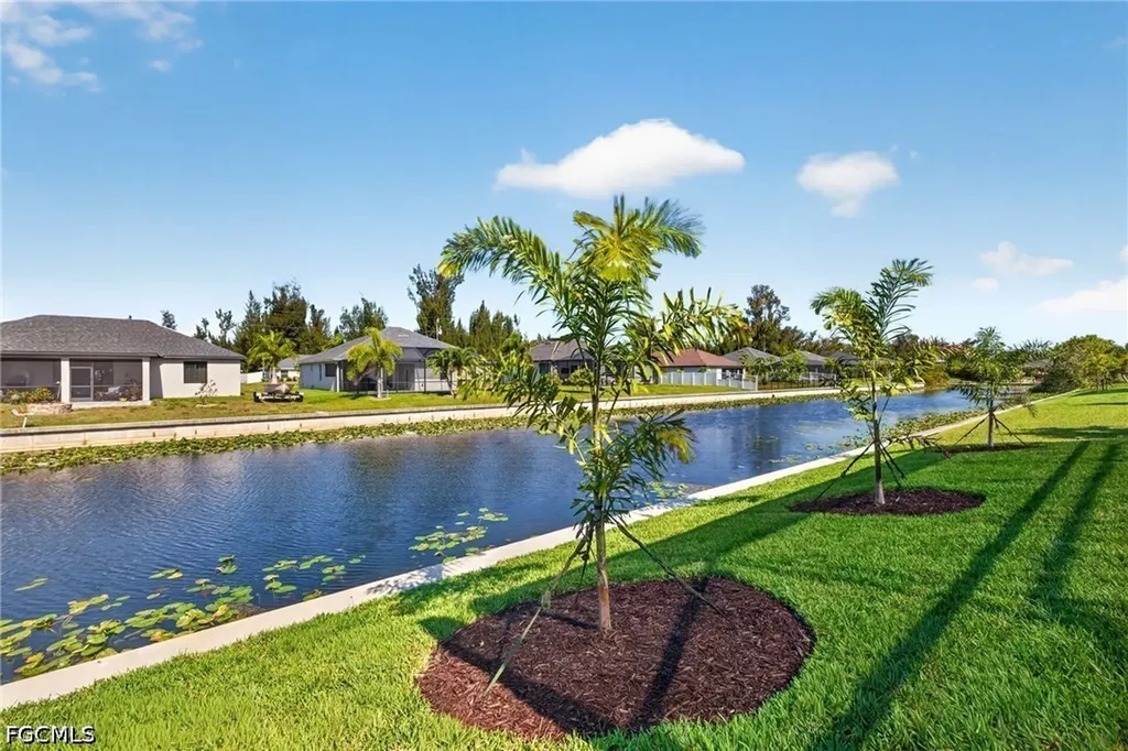 1030 SW 15th Avenue Cape Coral FL 33991