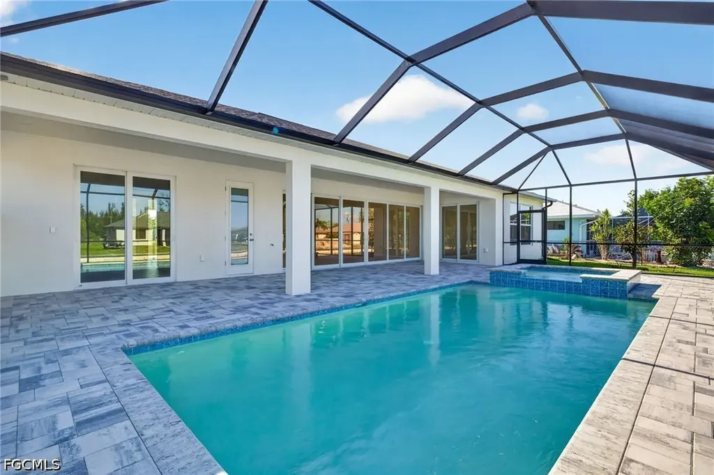 1030 SW 15th Avenue Cape Coral FL 33991