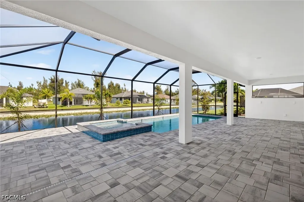 1030 SW 15th Avenue Cape Coral FL 33991