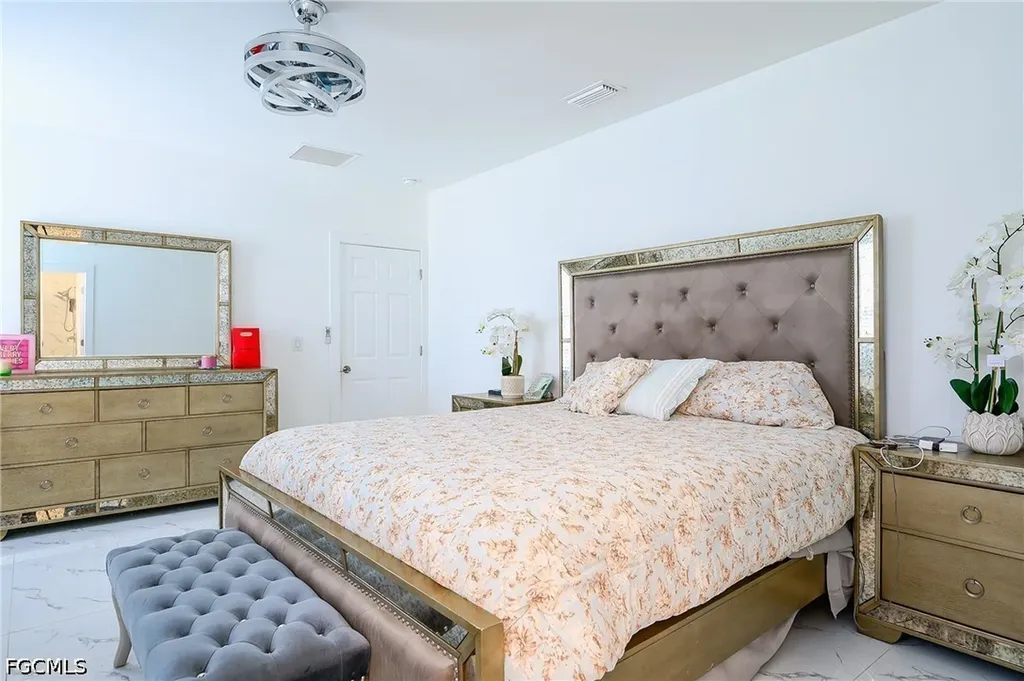 4457 12th Street NE Naples FL 34120