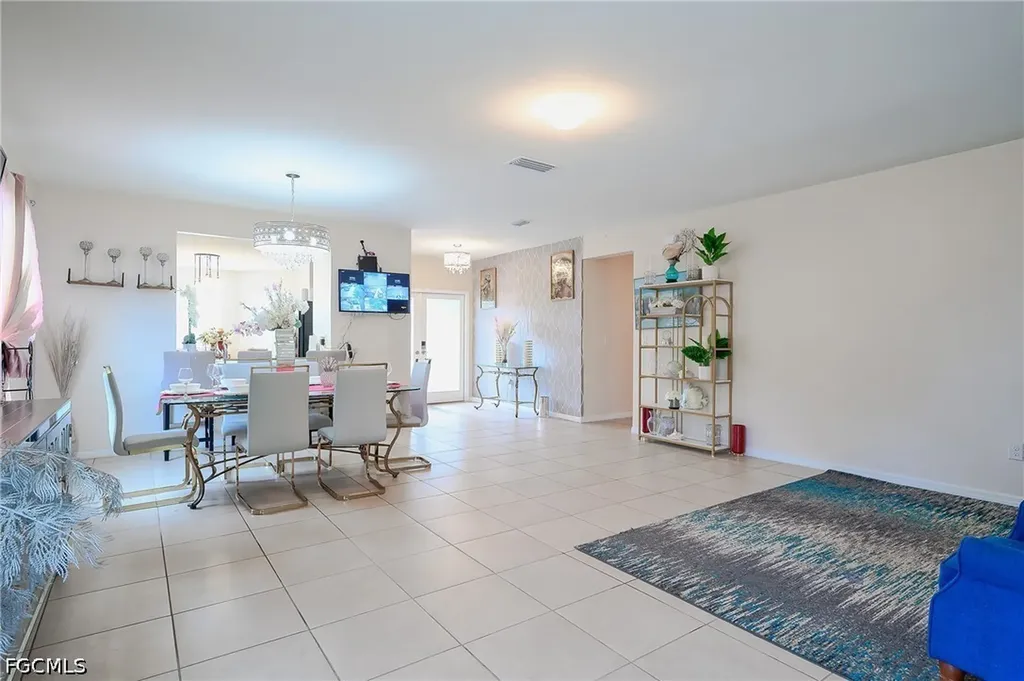4457 12th Street NE Naples FL 34120