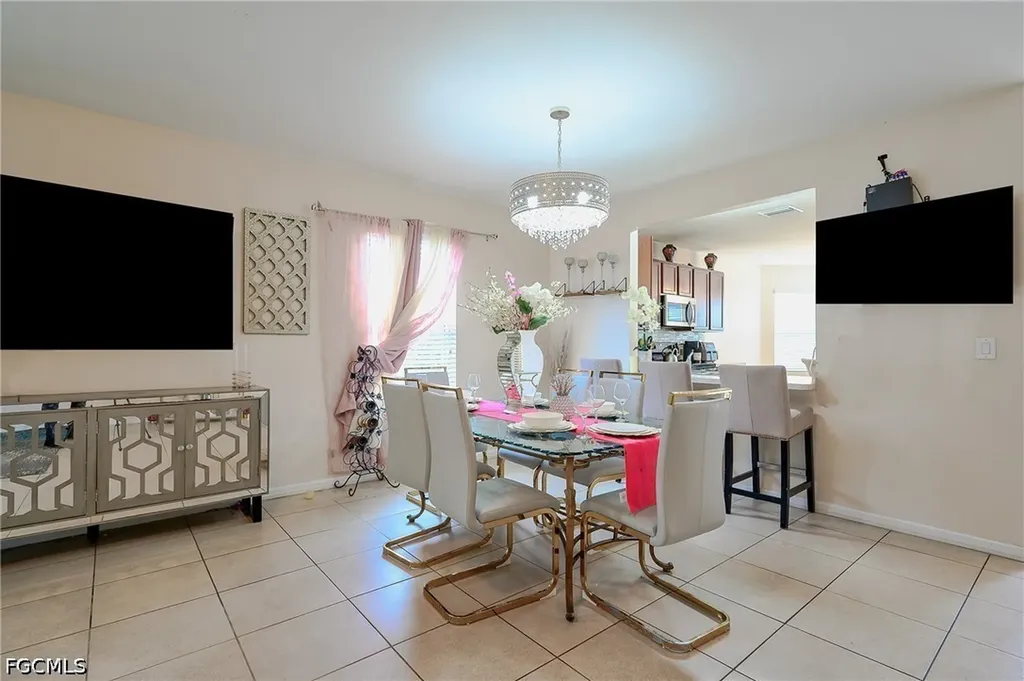 4457 12th Street NE Naples FL 34120