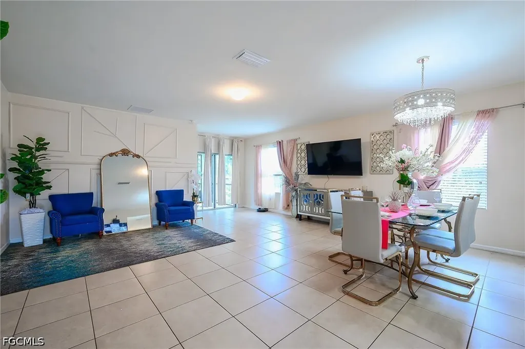 4457 12th Street NE Naples FL 34120