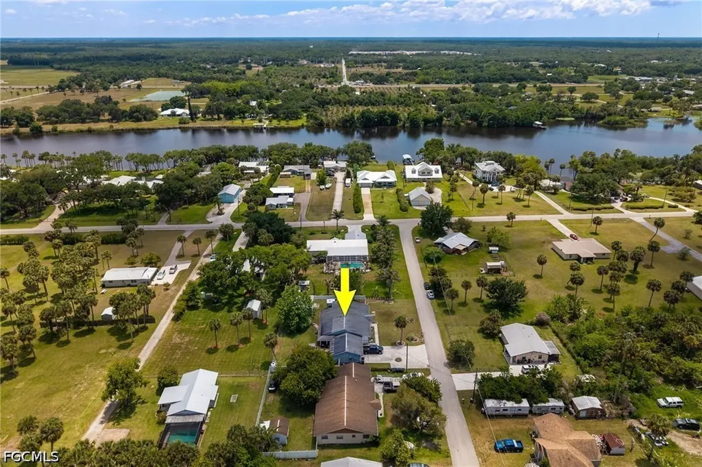 17290 Rewis Road Alva FL 33920