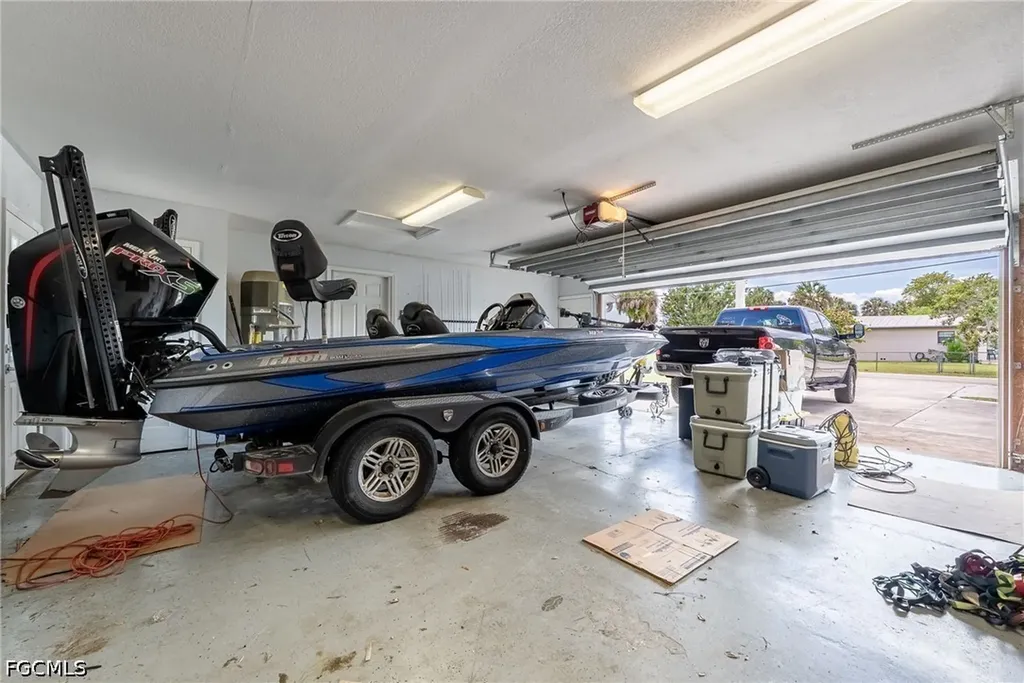 17290 Rewis Road Alva FL 33920