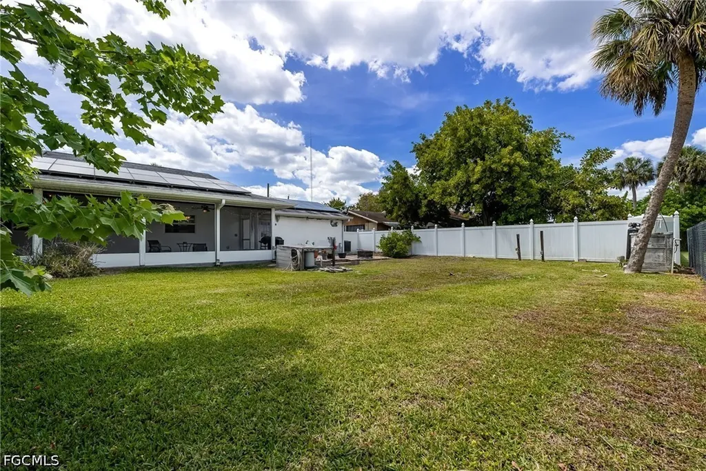 17290 Rewis Road Alva FL 33920