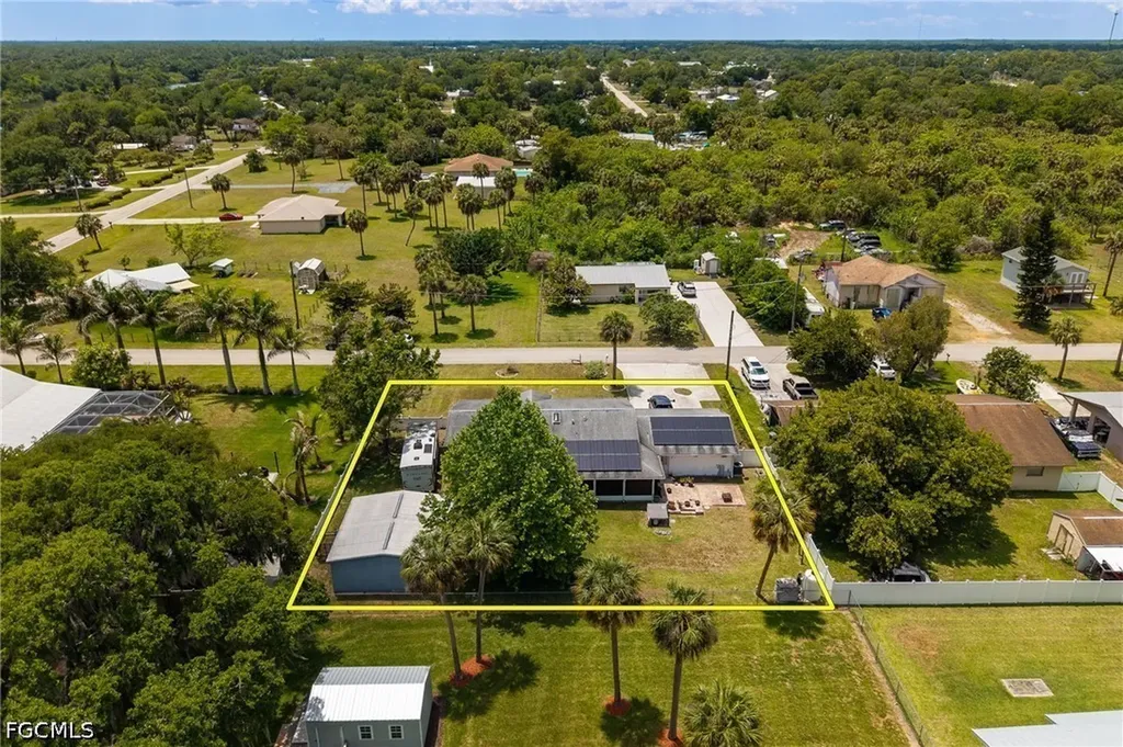 17290 Rewis Road Alva FL 33920