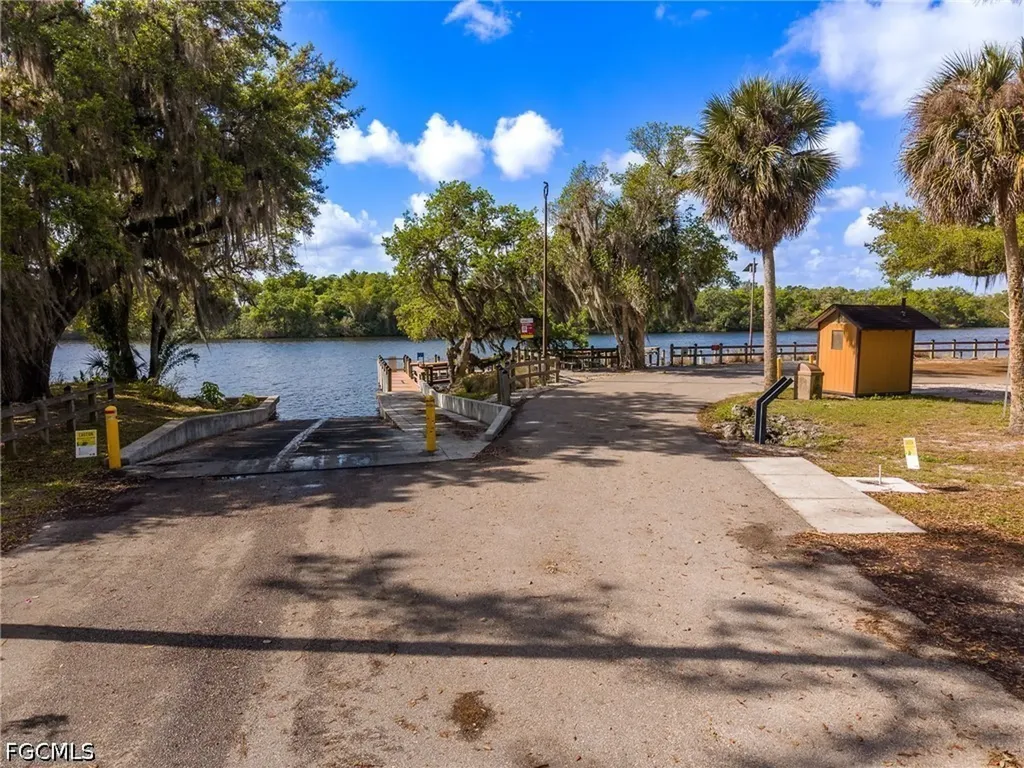 17290 Rewis Road Alva FL 33920