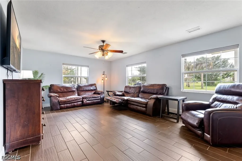 17290 Rewis Road Alva FL 33920