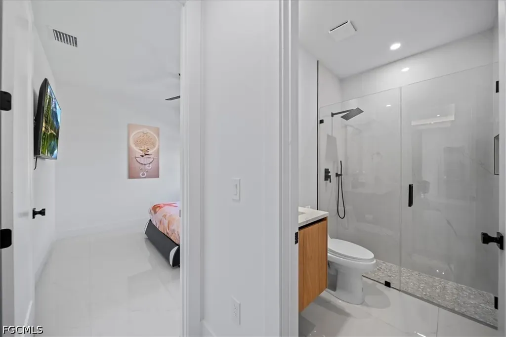 203 SE 11th Terrace Cape Coral FL 33990