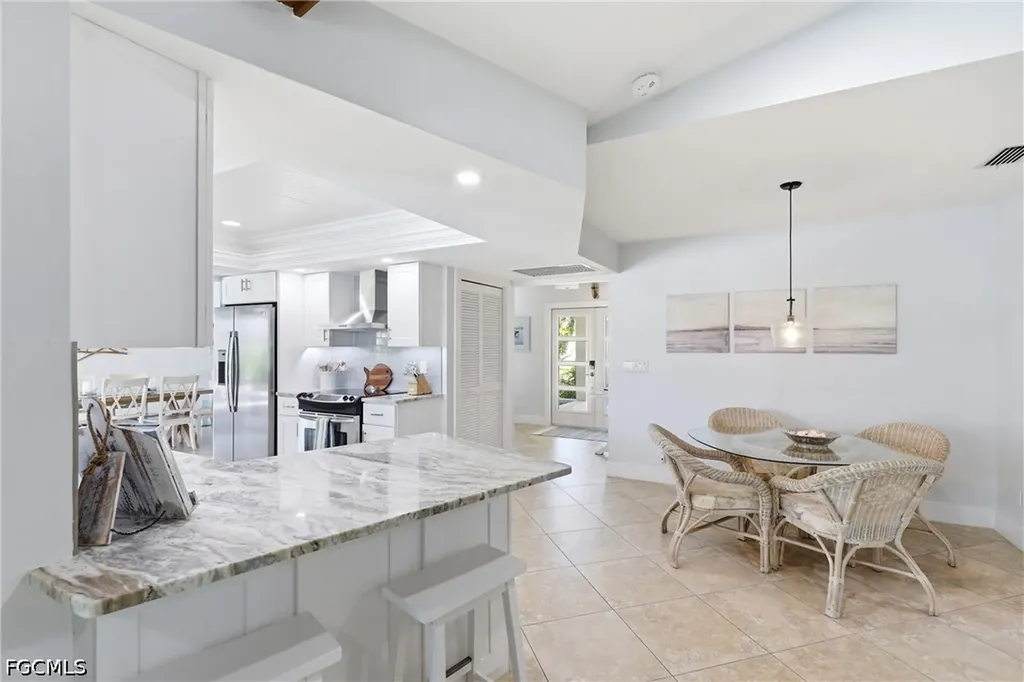 5218 Stratford Court Cape Coral FL 33904