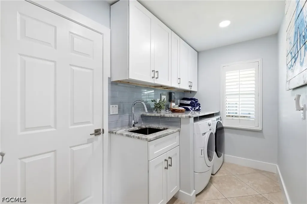 5218 Stratford Court Cape Coral FL 33904