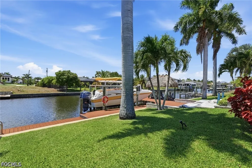 5218 Stratford Court Cape Coral FL 33904