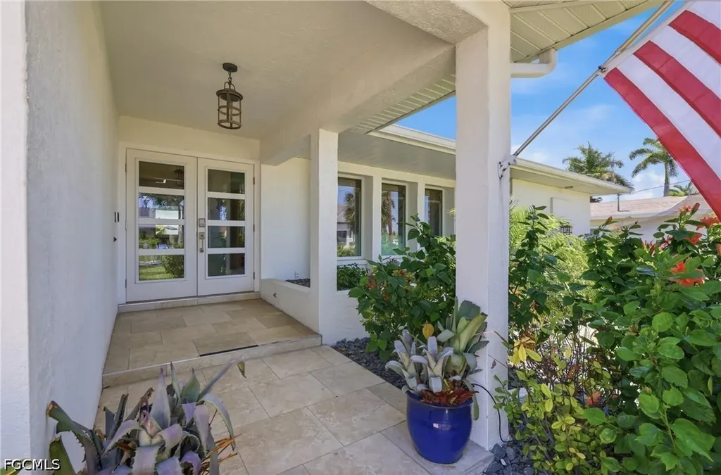 5218 Stratford Court Cape Coral FL 33904
