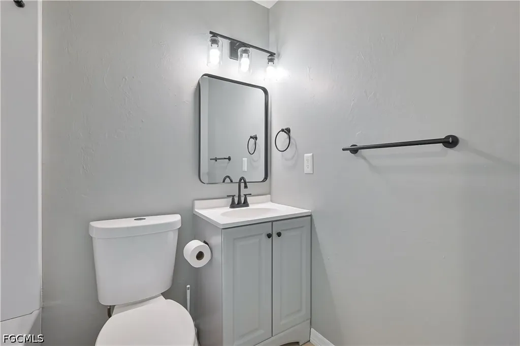 3313 14th Street SW Lehigh Acres FL 33976