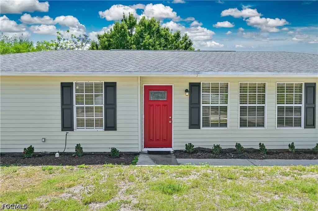 3313 14th Street SW Lehigh Acres FL 33976