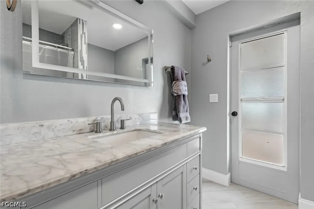 136 SE 5th Street Cape Coral FL 33990