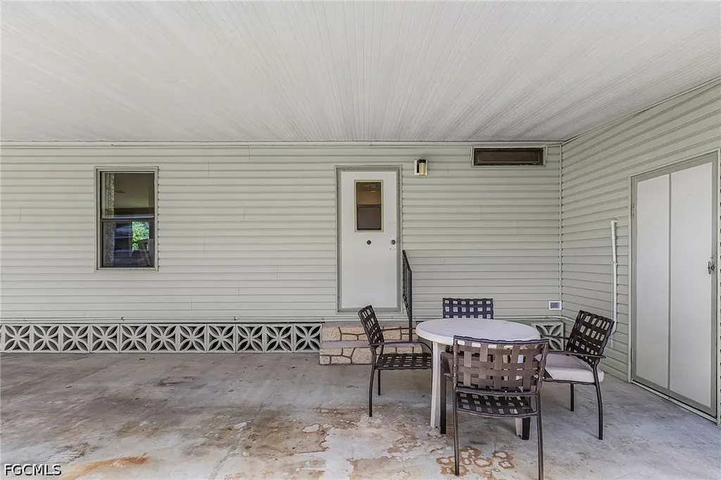 5 Erica Street Alva FL 33920