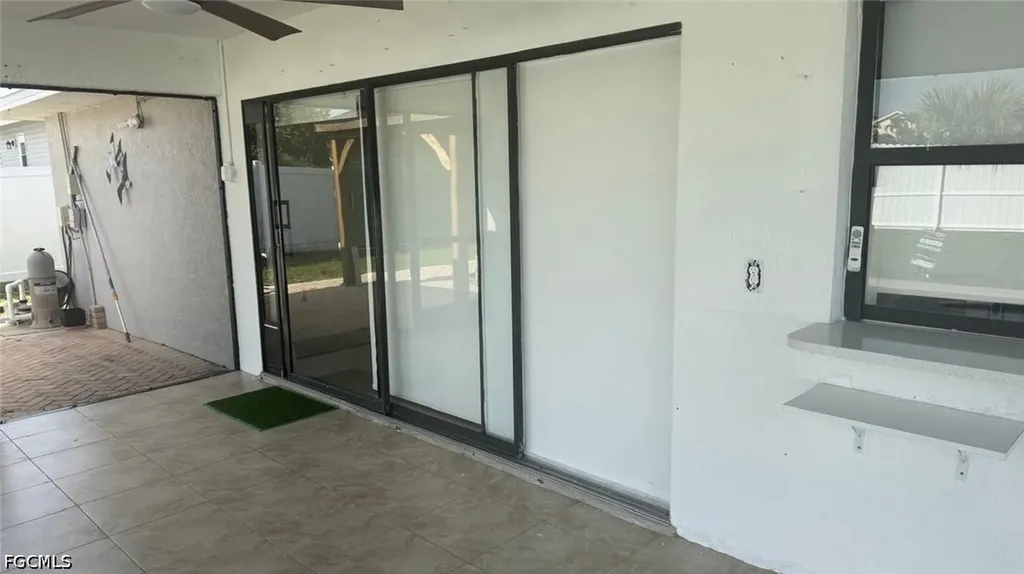 1319 SW 10th Place Cape Coral FL 33991