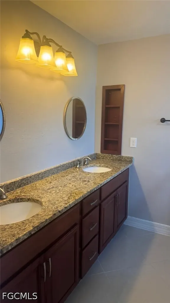 1319 SW 10th Place Cape Coral FL 33991