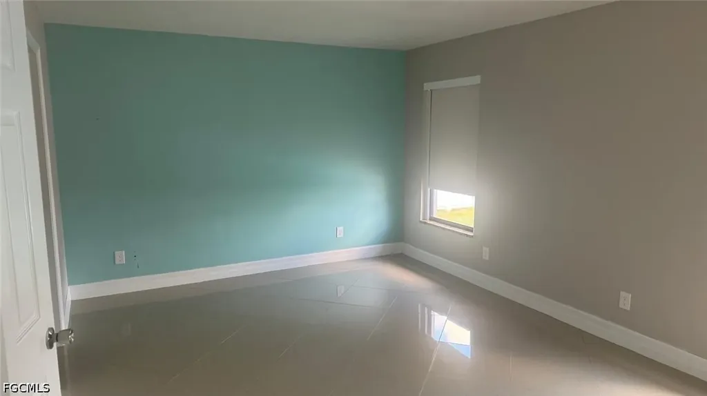 1319 SW 10th Place Cape Coral FL 33991