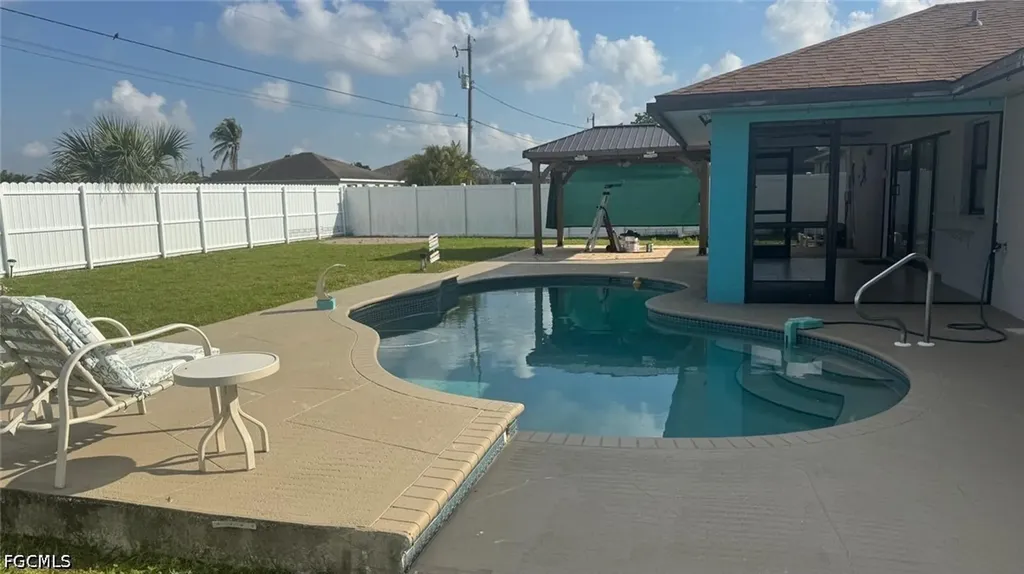 1319 SW 10th Place Cape Coral FL 33991