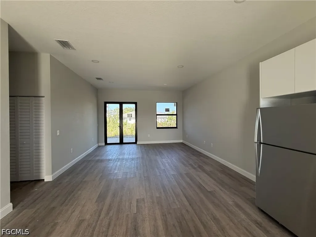 332/334 Gilbert Avenue S Lehigh Acres FL 33973