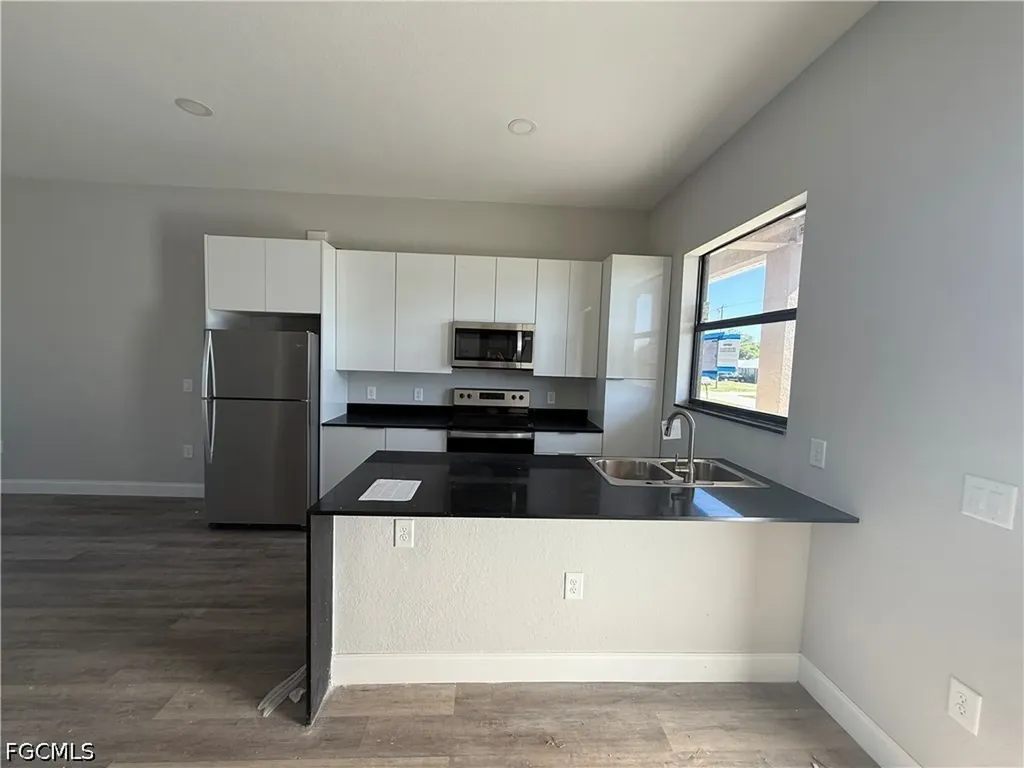 332/334 Gilbert Avenue S Lehigh Acres FL 33973