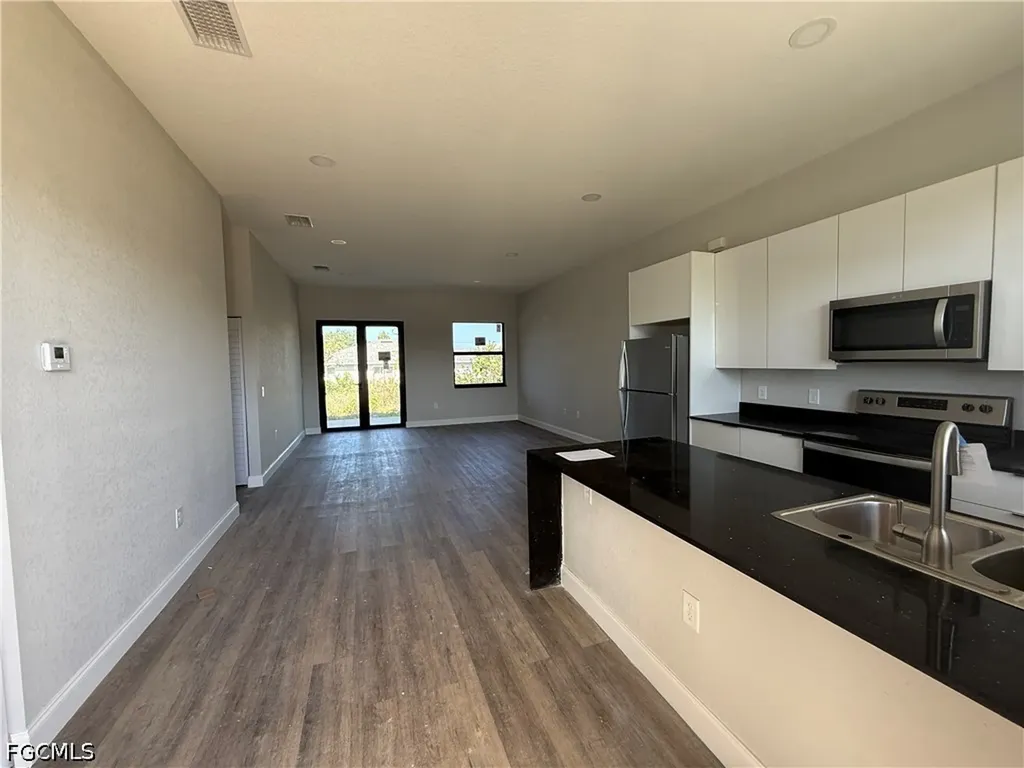 332/334 Gilbert Avenue S Lehigh Acres FL 33973