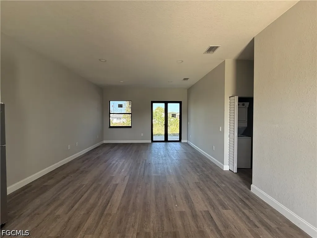 332/334 Gilbert Avenue S Lehigh Acres FL 33973