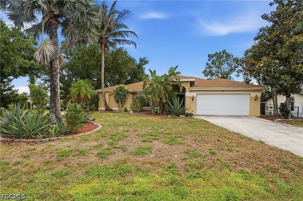 1818 NE 2nd Street Cape Coral FL 33909